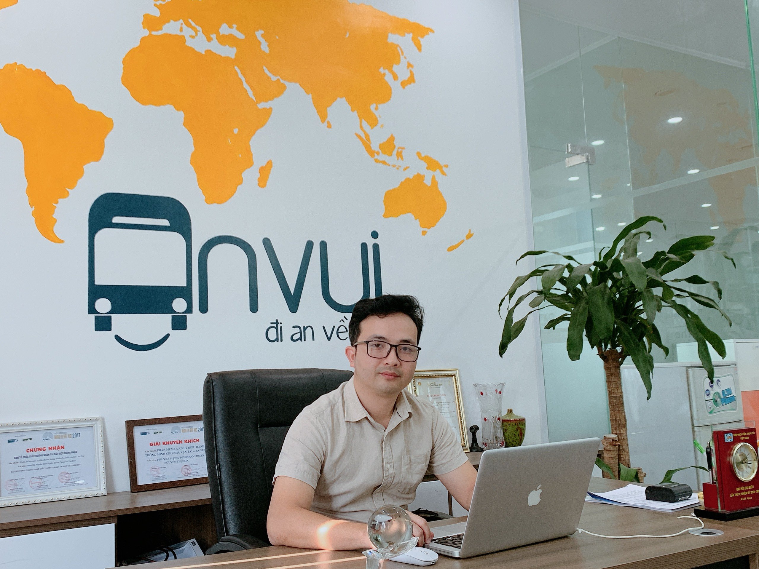 CEO AN VUI Phan Bá Mạnh trả lời phỏng vấn của Tạp Chí Kinh Tế Việt Nam